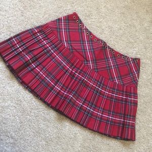 FOREVER21 TARTAN SKIRT NEVER WORN SIZE MEDIUM